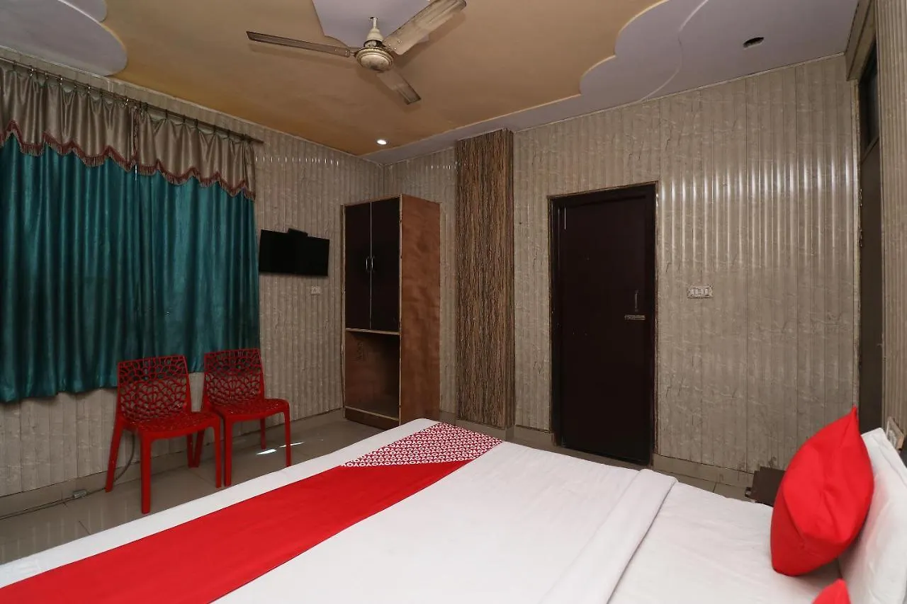 Oyo Flagship 29742 Hotel Seva & Restaurant Agra