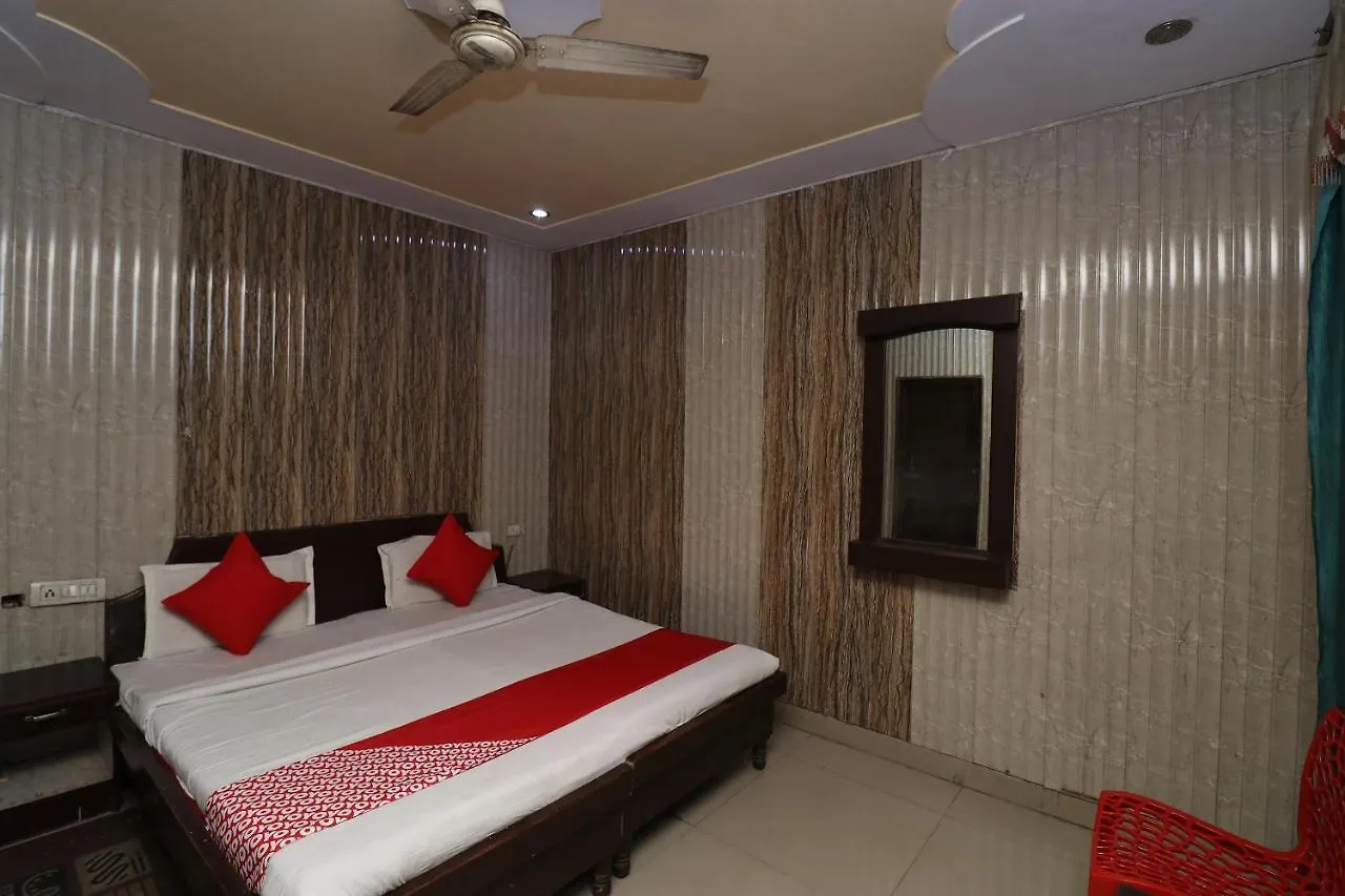 Oyo Flagship 29742 Hotel Seva & Restaurant Agra   Agra (Uttar Pradesh)