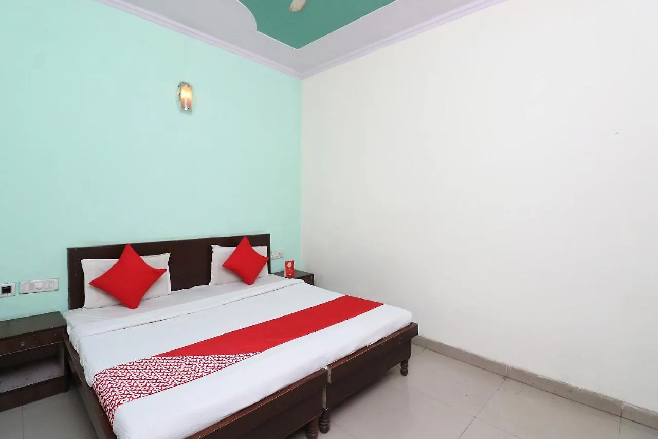 Oyo Flagship 29742 Hotel Seva & Restaurant Agra  Agra (Uttar Pradesh)